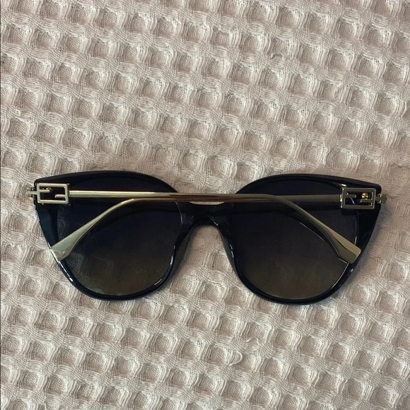 Fendi Chic Black Cat-Eye Sunglasses - Picture 2 of 4